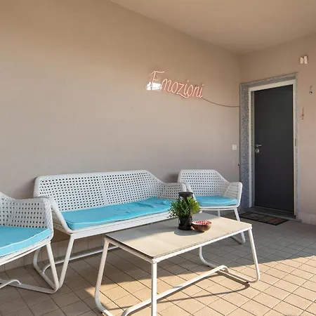 Maison Emozioni Terrace * Limbiate
